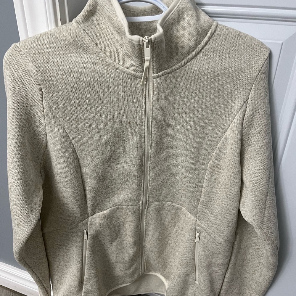 🔥0090–NWT Women's Cream Full-Zip Sweater